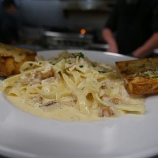 Fettuccine Alfredo