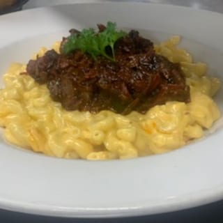 BURNT ENDS MAC & CHEESE